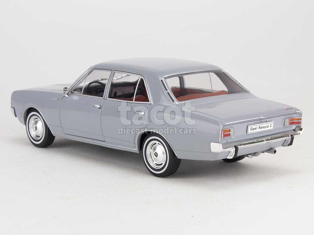 2663 Opel Rekord 1900 L 1967