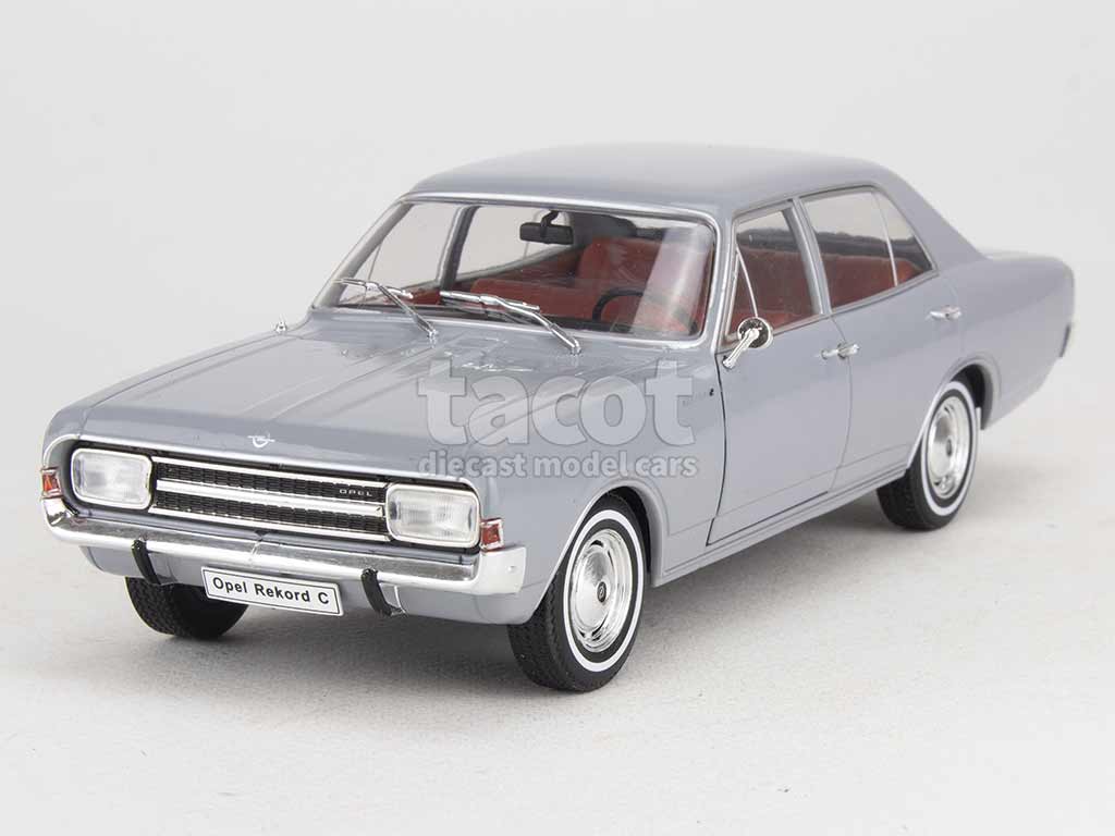 2663 Opel Rekord 1900 L 1967