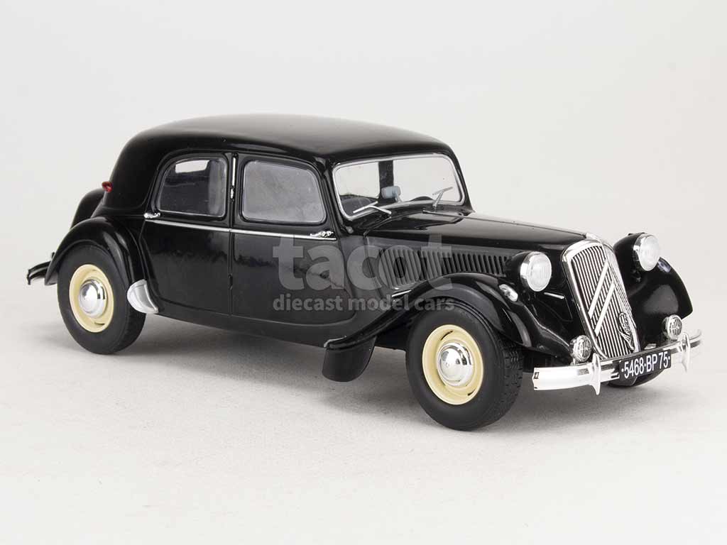 2675 Citroën Traction 15-Six 1953