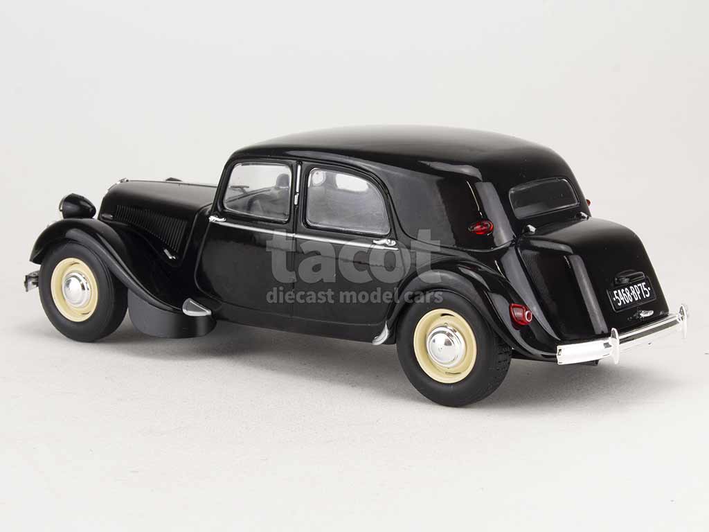 2675 Citroën Traction 15-Six 1953