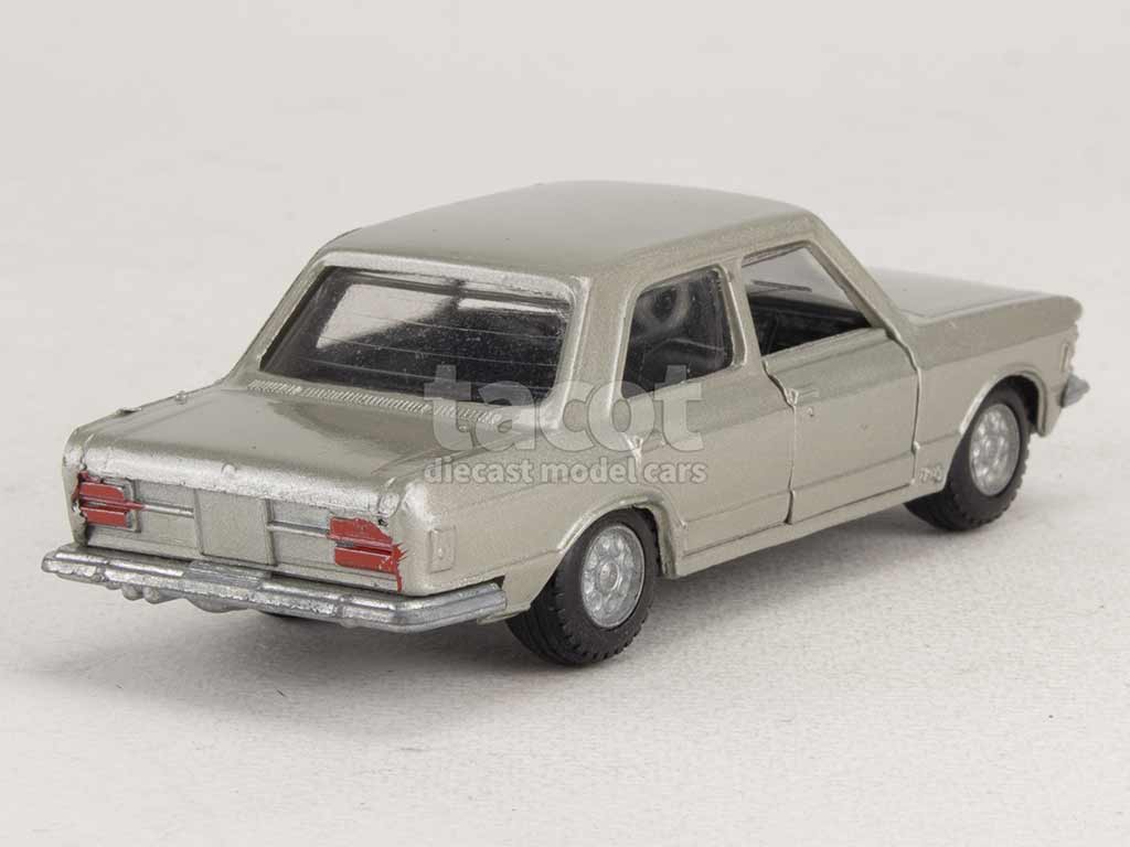 2838 Fiat 130 Berline