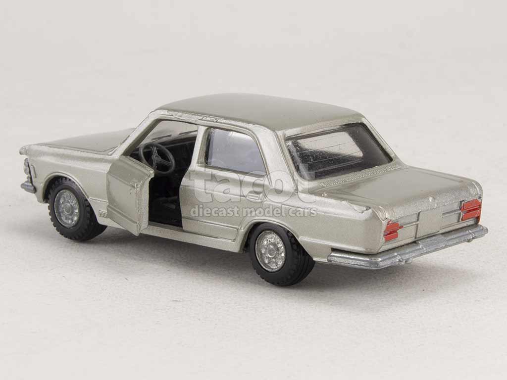 2838 Fiat 130 Berline