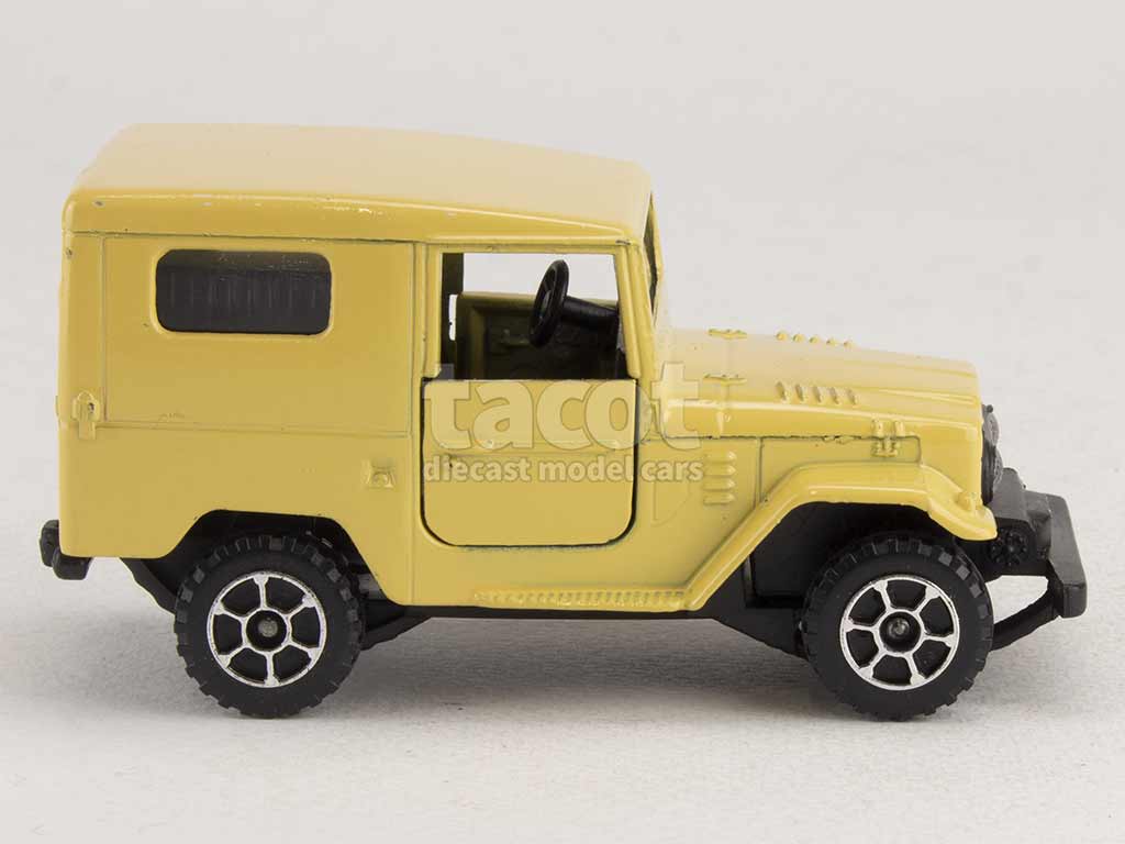 Politoys 1/43 - Alfa Romeo M11 Course Rouge - Miniature Collection - Boîte Fermée