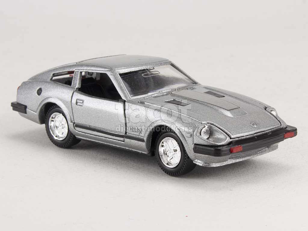 2902 Nissan Fairlady 280ZT