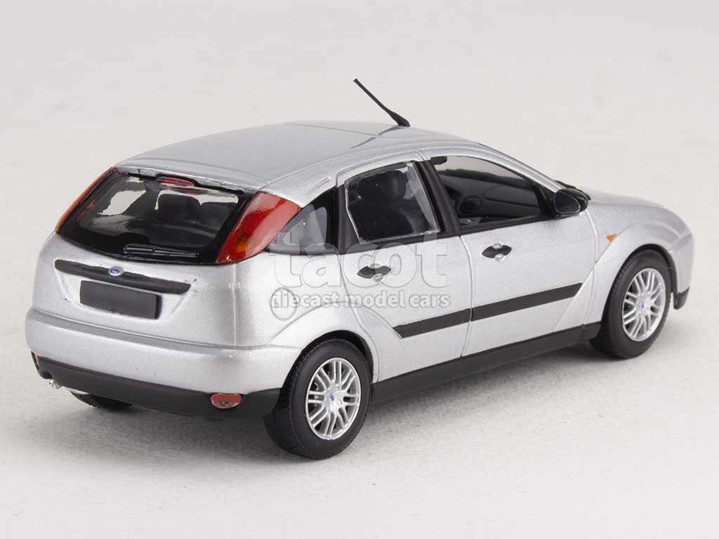 2923 Ford Focus MKI 5 Doors 2002