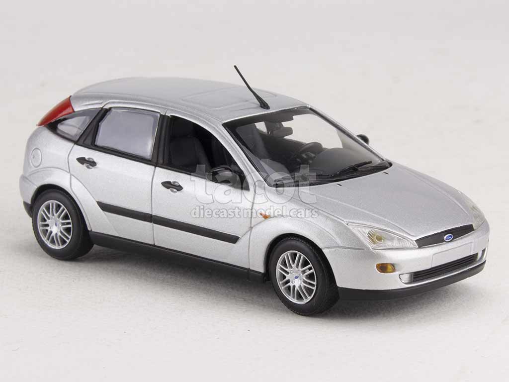 2923 Ford Focus MKI 5 Doors 2002