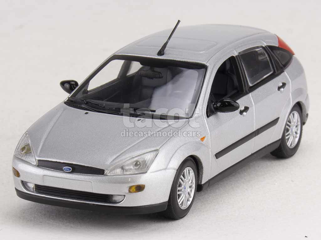 2923 Ford Focus MKI 5 Doors 2002