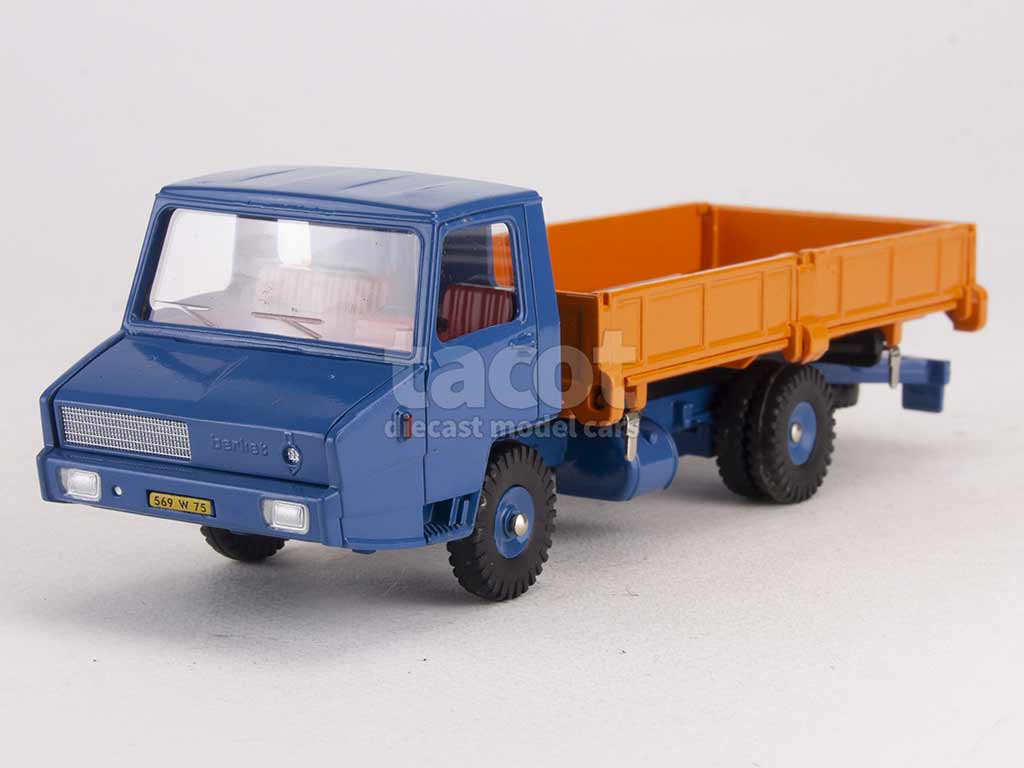 2926 Berliet Stradair Benne