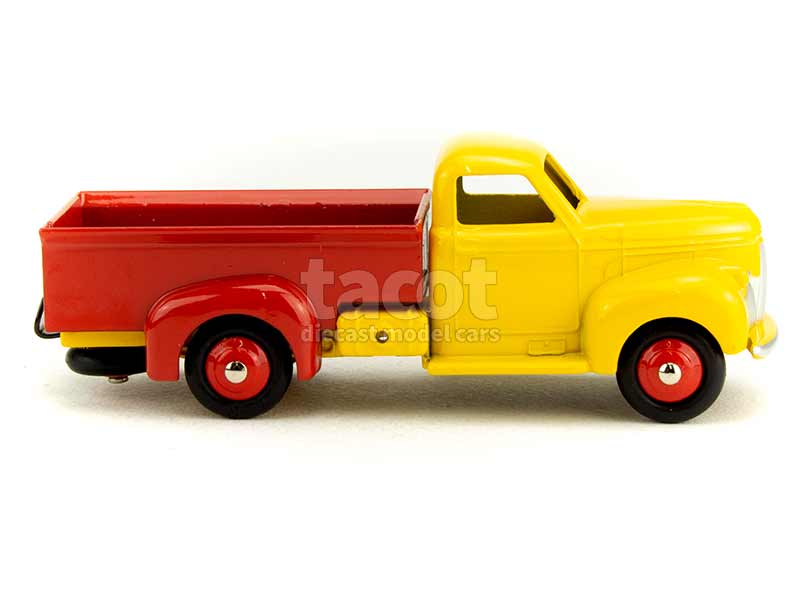 2992 Studebaker Benne 1951