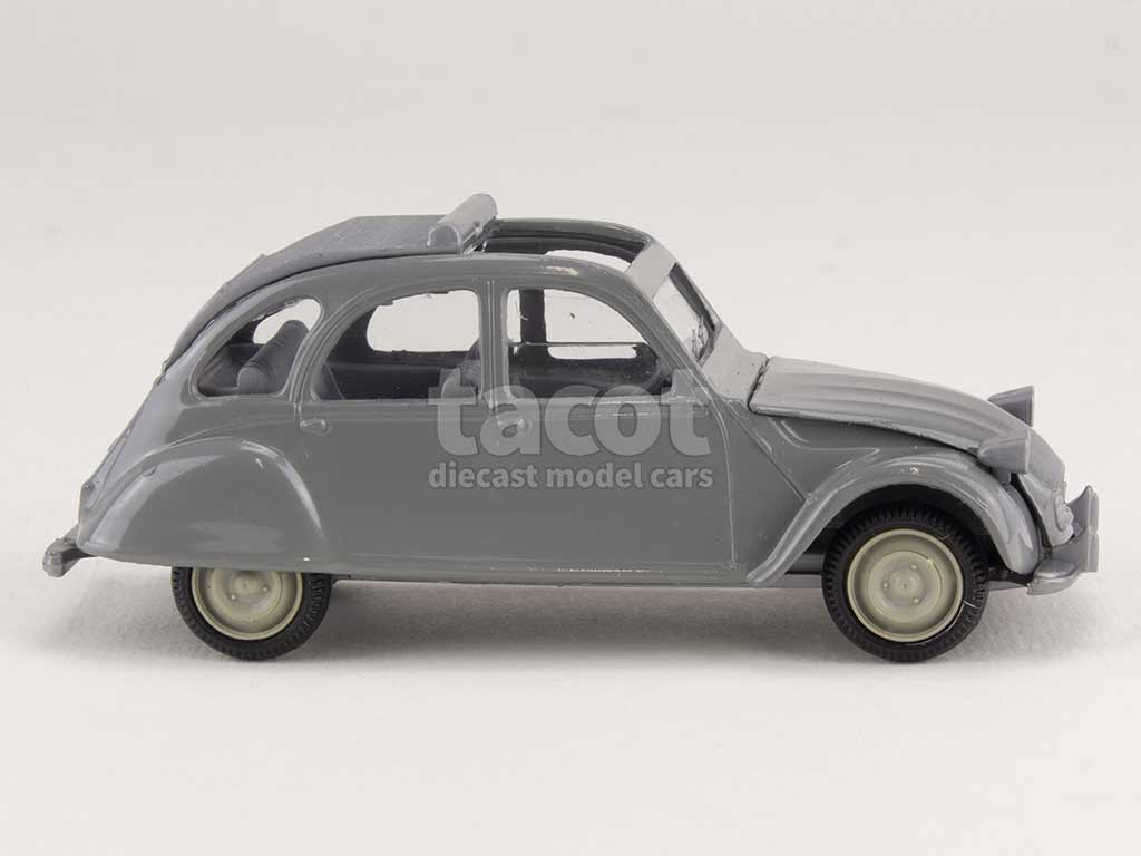 3011 Citroën 2CV 6 1975