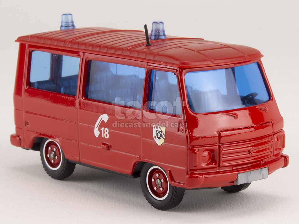 3030 Peugeot J9 Pompiers