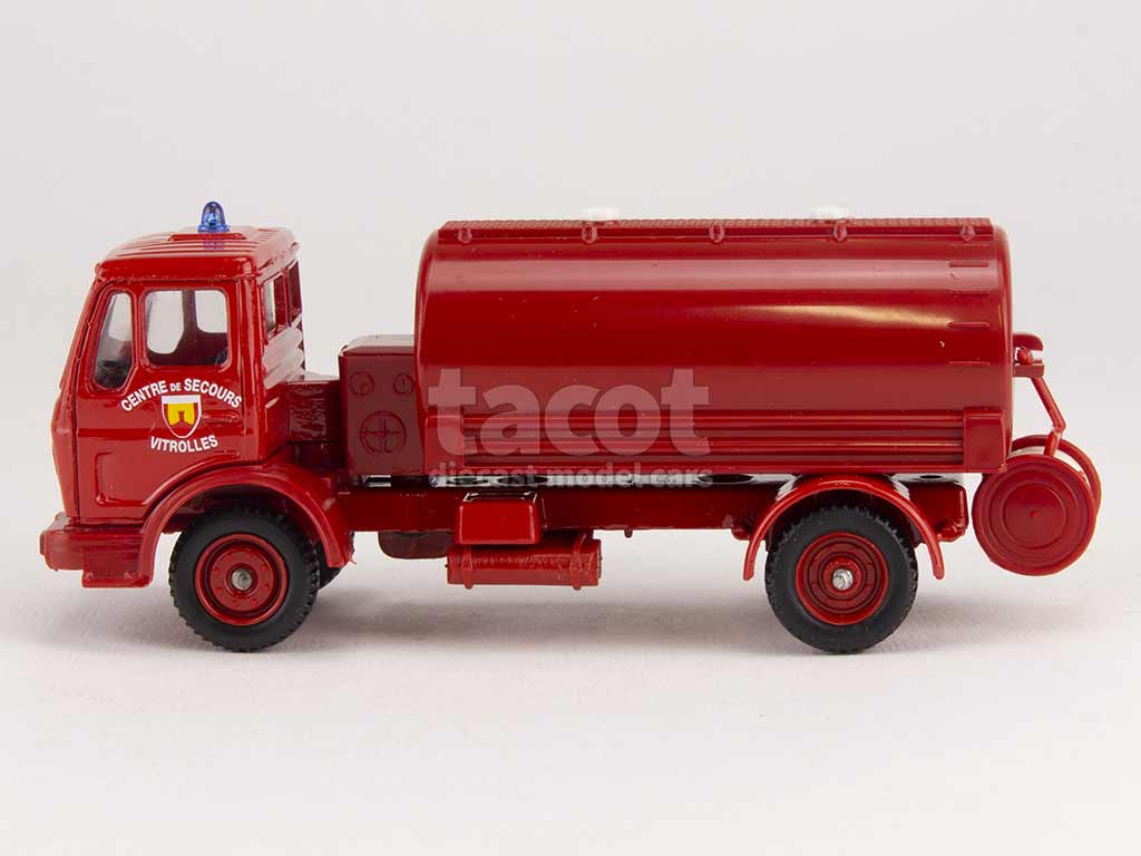 3045 Mercedes Citerne Pompiers