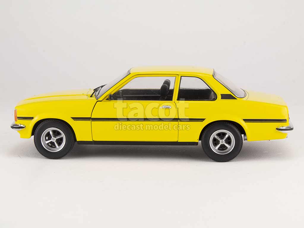 3113 Opel Ascona A 1.9 SR 1975