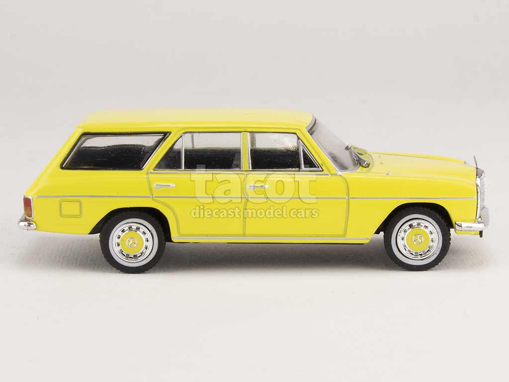 3119 Mercedes 220D/ W115 Break 1972