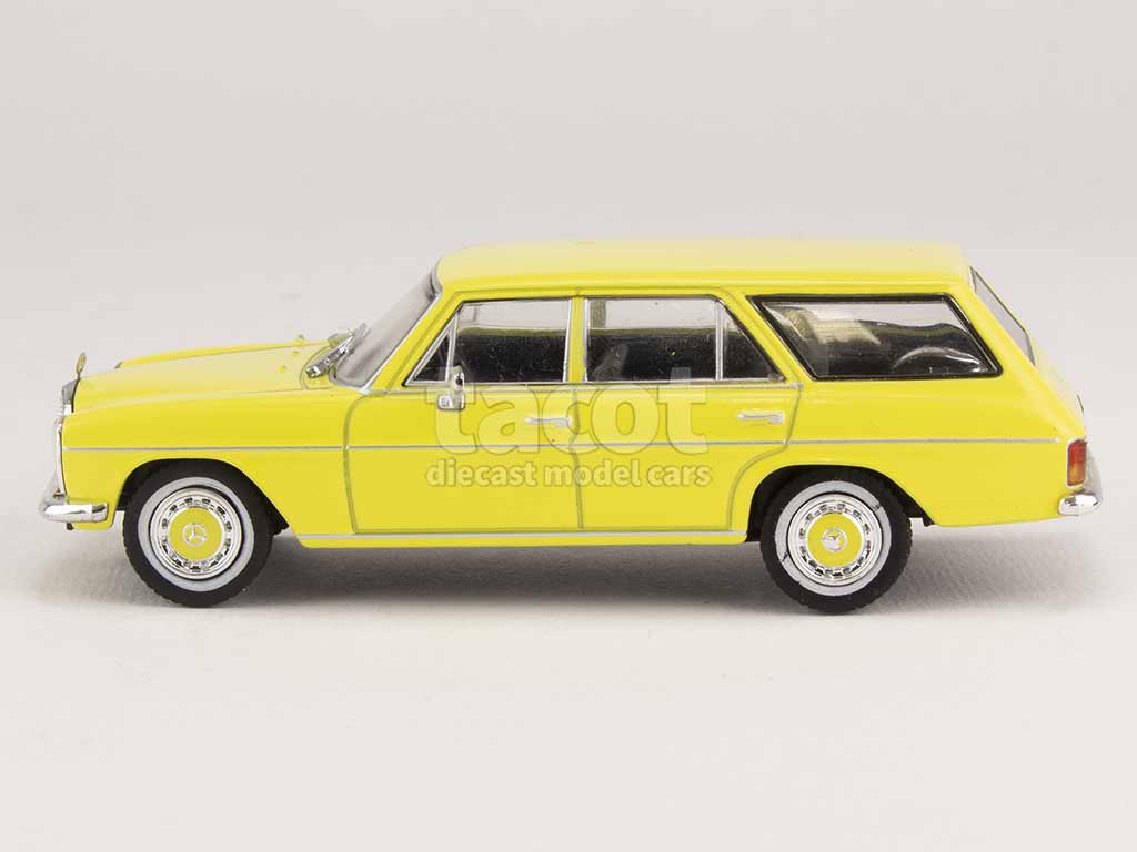 3119 Mercedes 220D/ W115 Break 1972