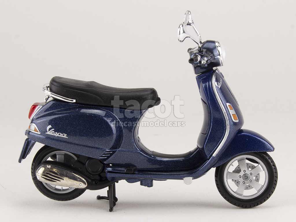 3130 Vespa LX 125 2005
