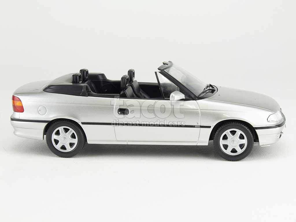 3254 Opel Astra F Cabriolet Bertone 1995