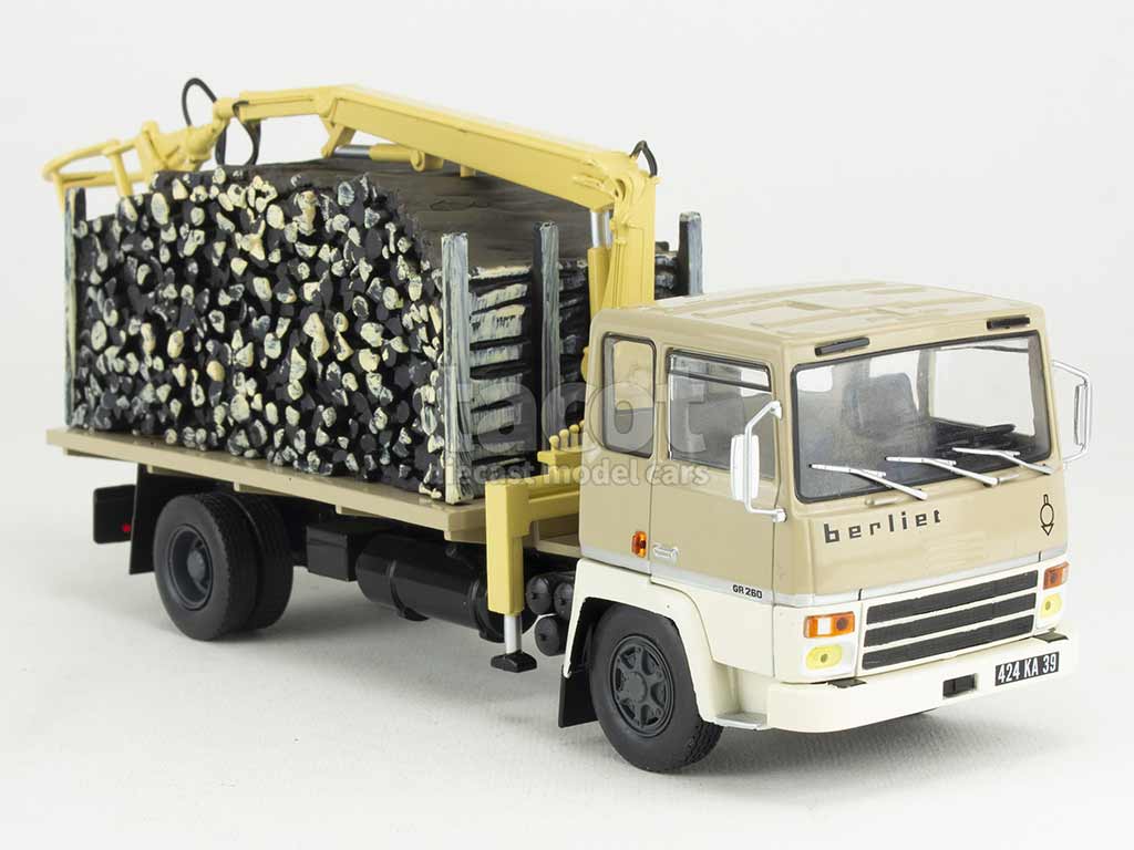 3258 Berliet GR 260 Transport de Bois