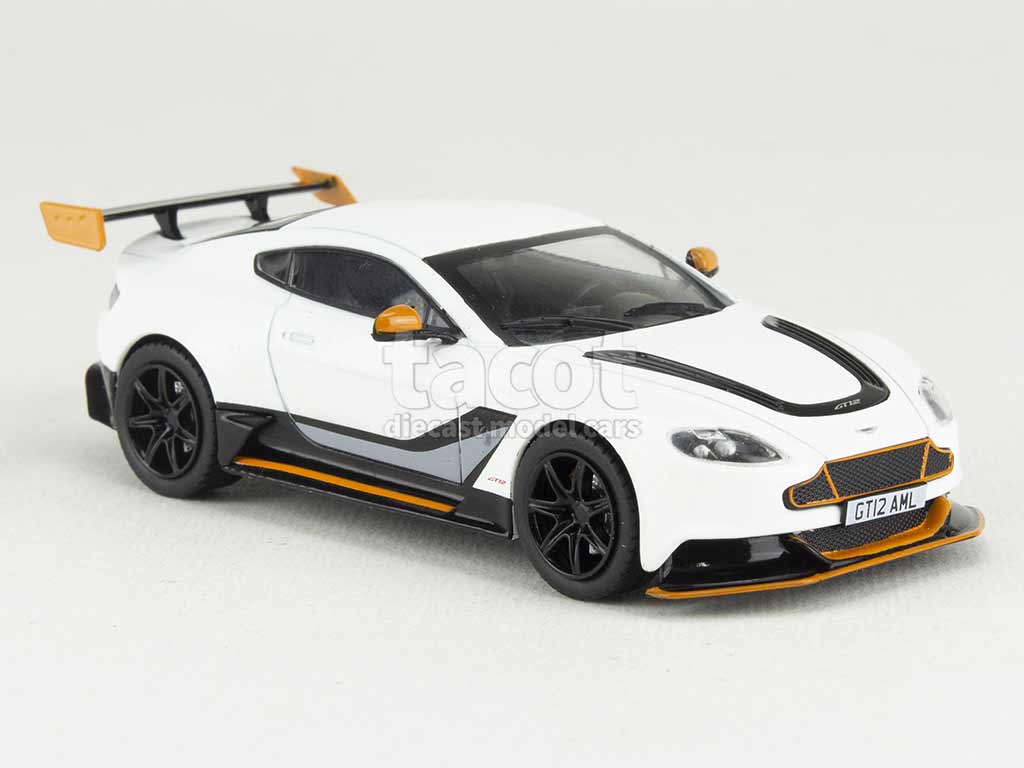 3299 Aston Martin GT12 Vantage 2015