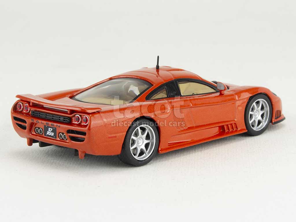 3300 Saleen S7 2001