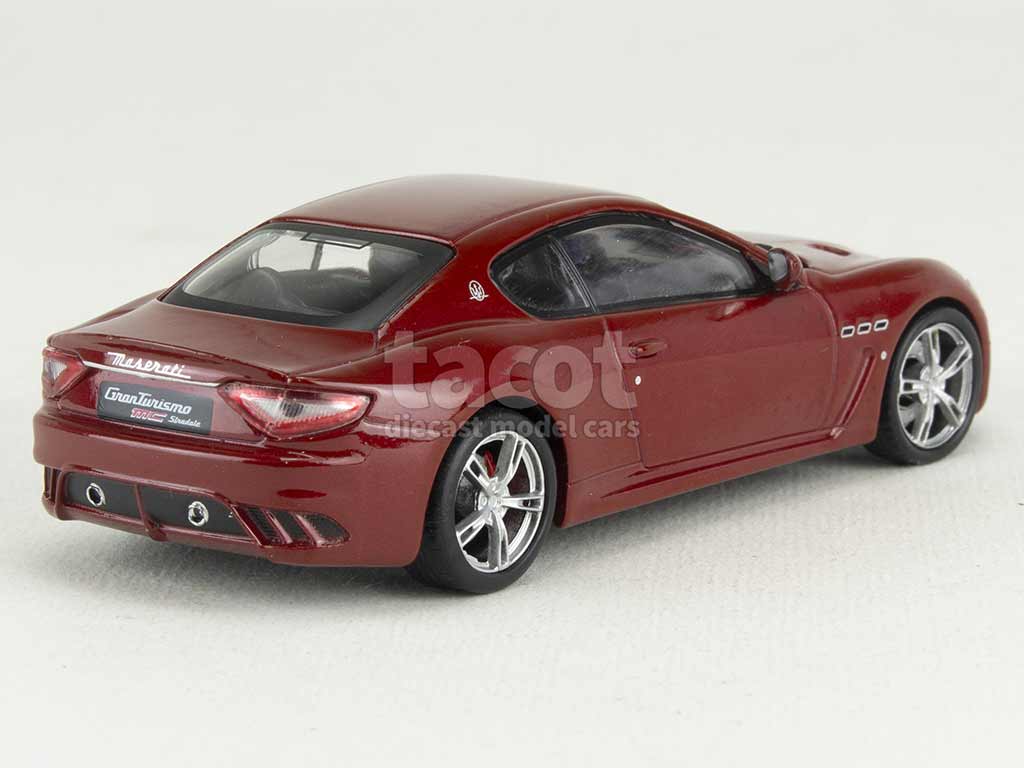 3303 Maserati GranTurismo MC Stradale 2012