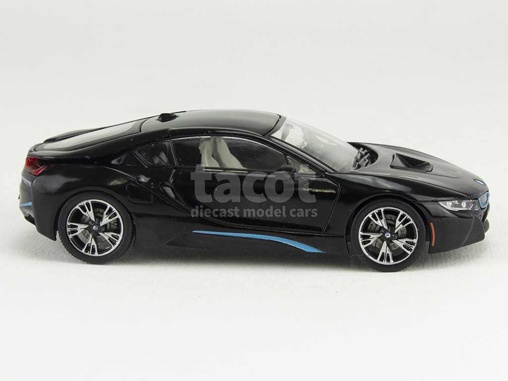 3309 BMW i8 2014