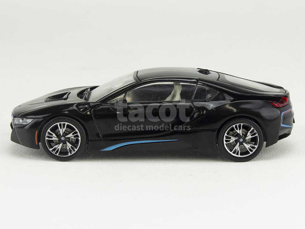 3309 BMW i8 2014