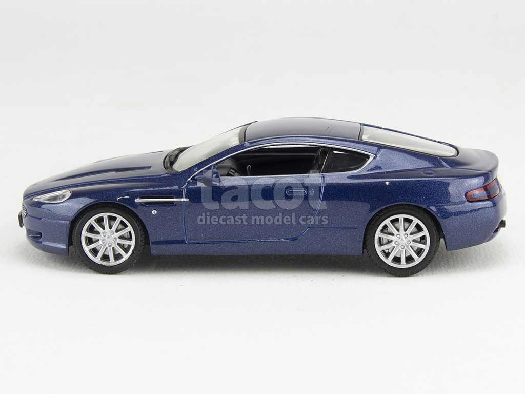 3313 Aston Martin DB9 2004