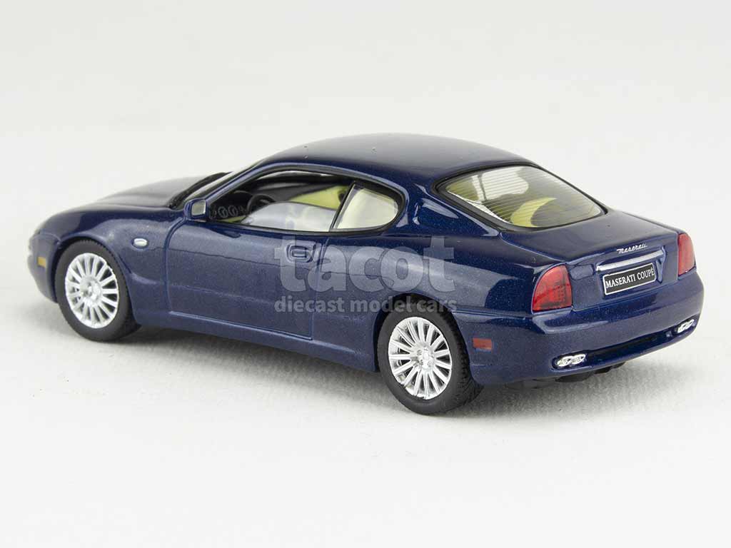 3317 Maserati Coupé 2002