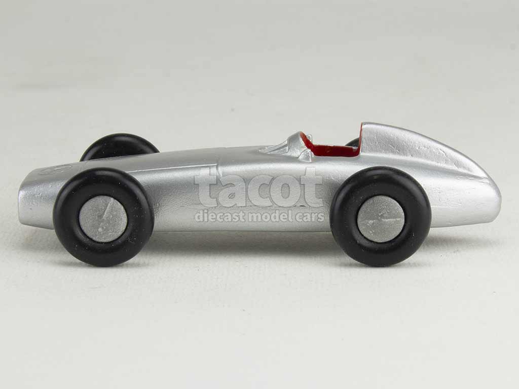3331 Mercedes Rekord Rennwagen