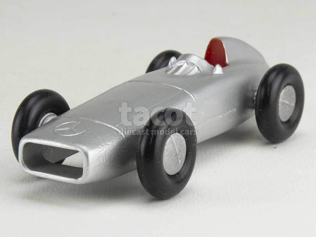 3331 Mercedes Rekord Rennwagen