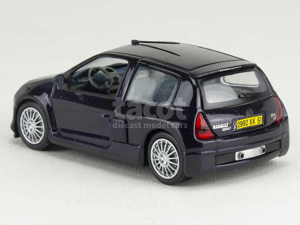 Miniature Renault Clio V6 Trophy N°4 – Universal Hobbies 1/43 – Édition 2003 En Boîte