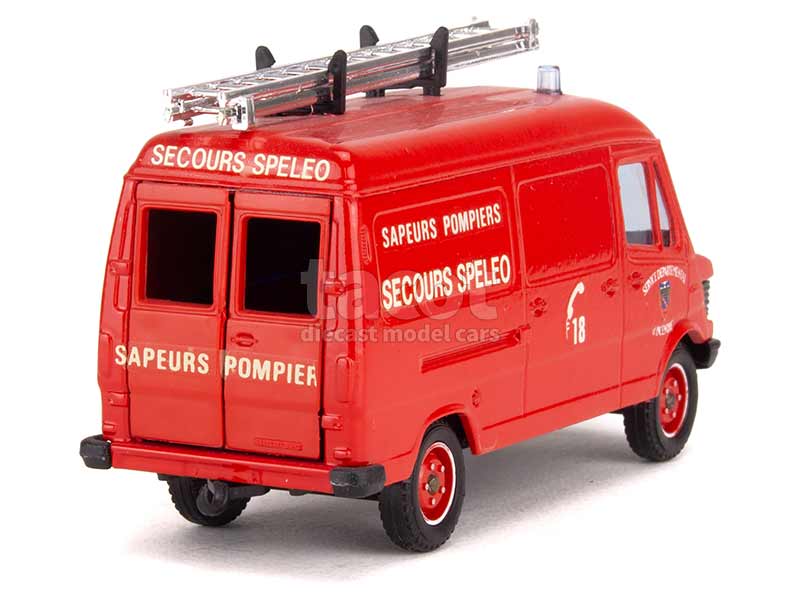 3366 Mercedes 407 D Fourgon Pompiers