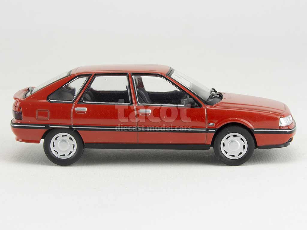 3369 Renault R21 GTX 1980