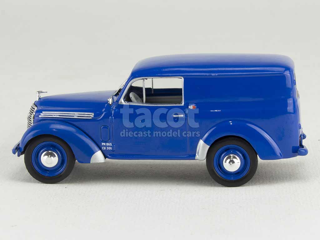 3440 Renault Juvaquatre Dauphinoise Tôlée 1955