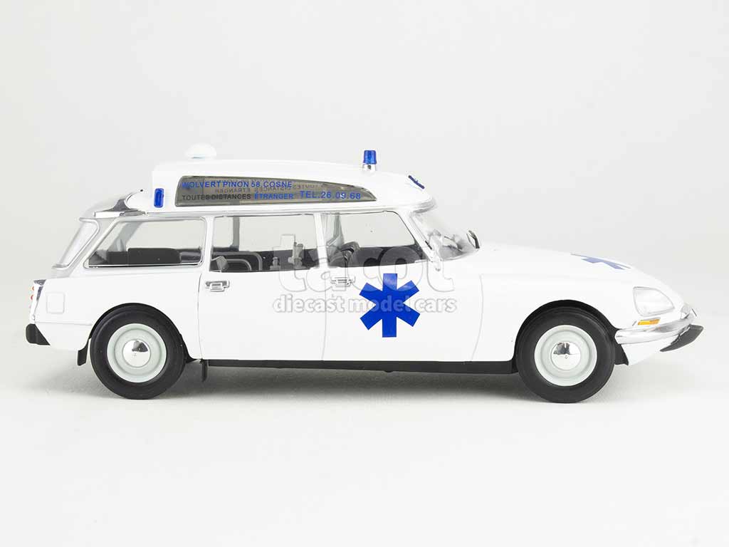 3494 Citroën DS20 Break Ambulance