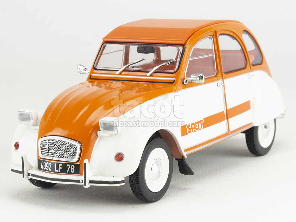 CITROEN 2CV BEIGE WELLY ECHELLE AU 1/24 EME GARAGE A MINIATURES