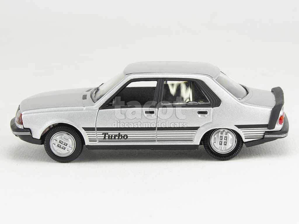 3527 Renault R18 Turbo 1981