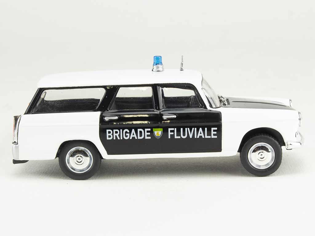3545 Peugeot 404 Break Police