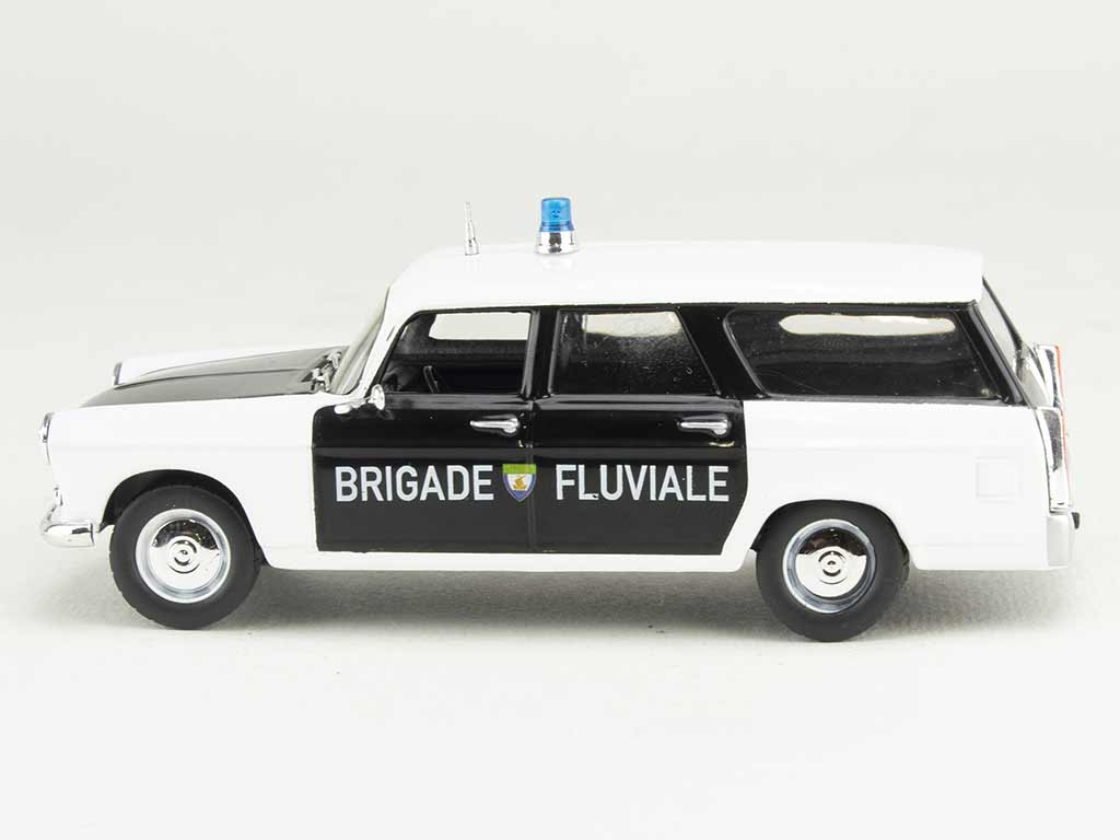 3545 Peugeot 404 Break Police