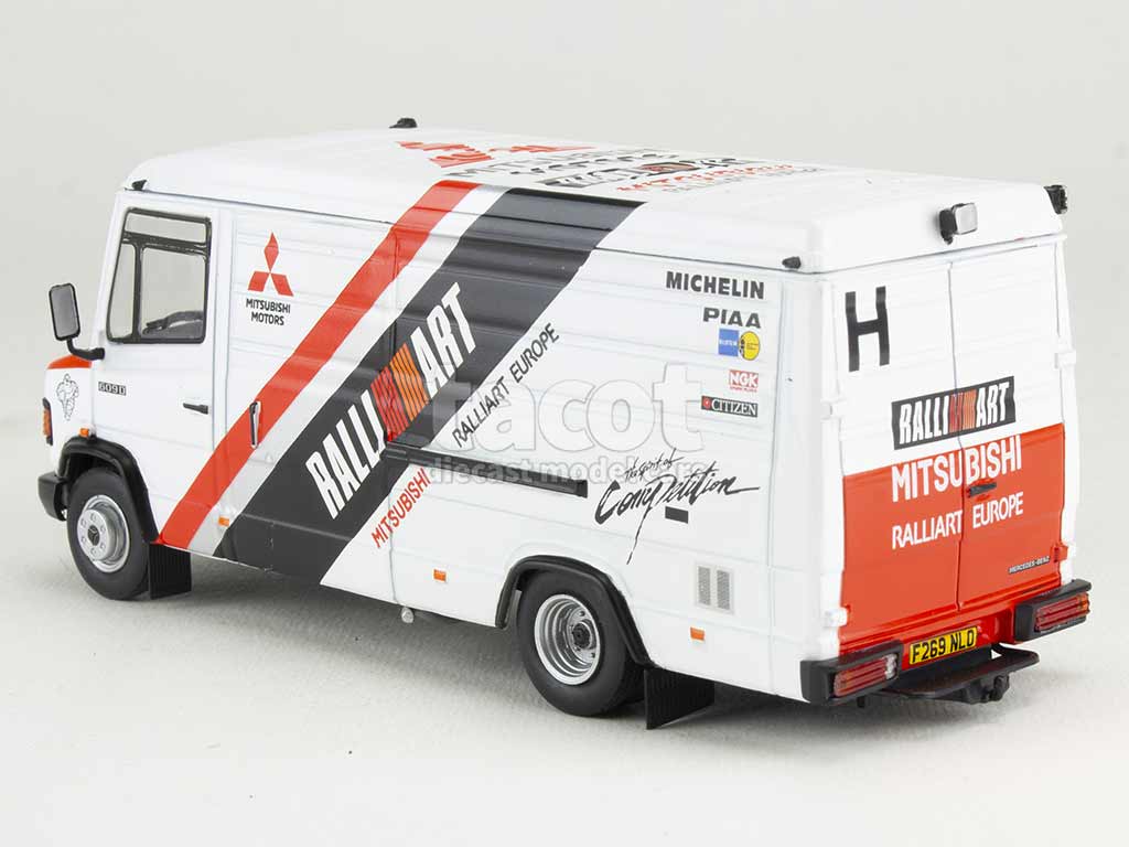 Modèle Presse 1/43 Mercedes L611D Assistance Rallye Subaru 1997 - Modèle Presse