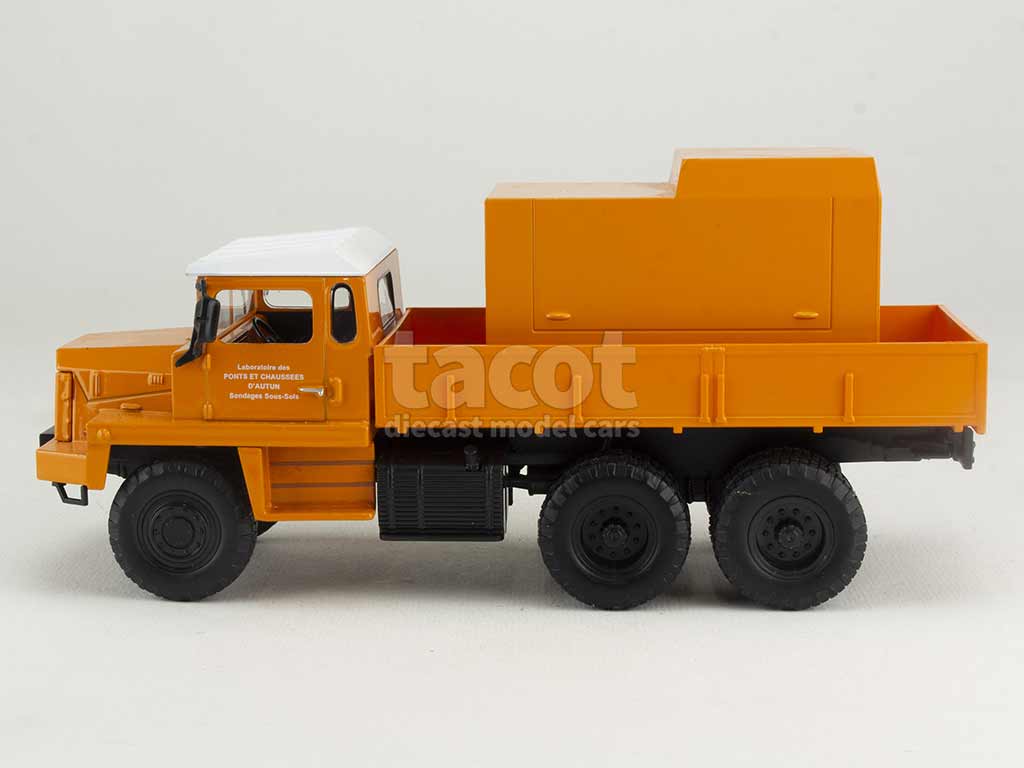 3651 Berliet GBC 8 MT Benne