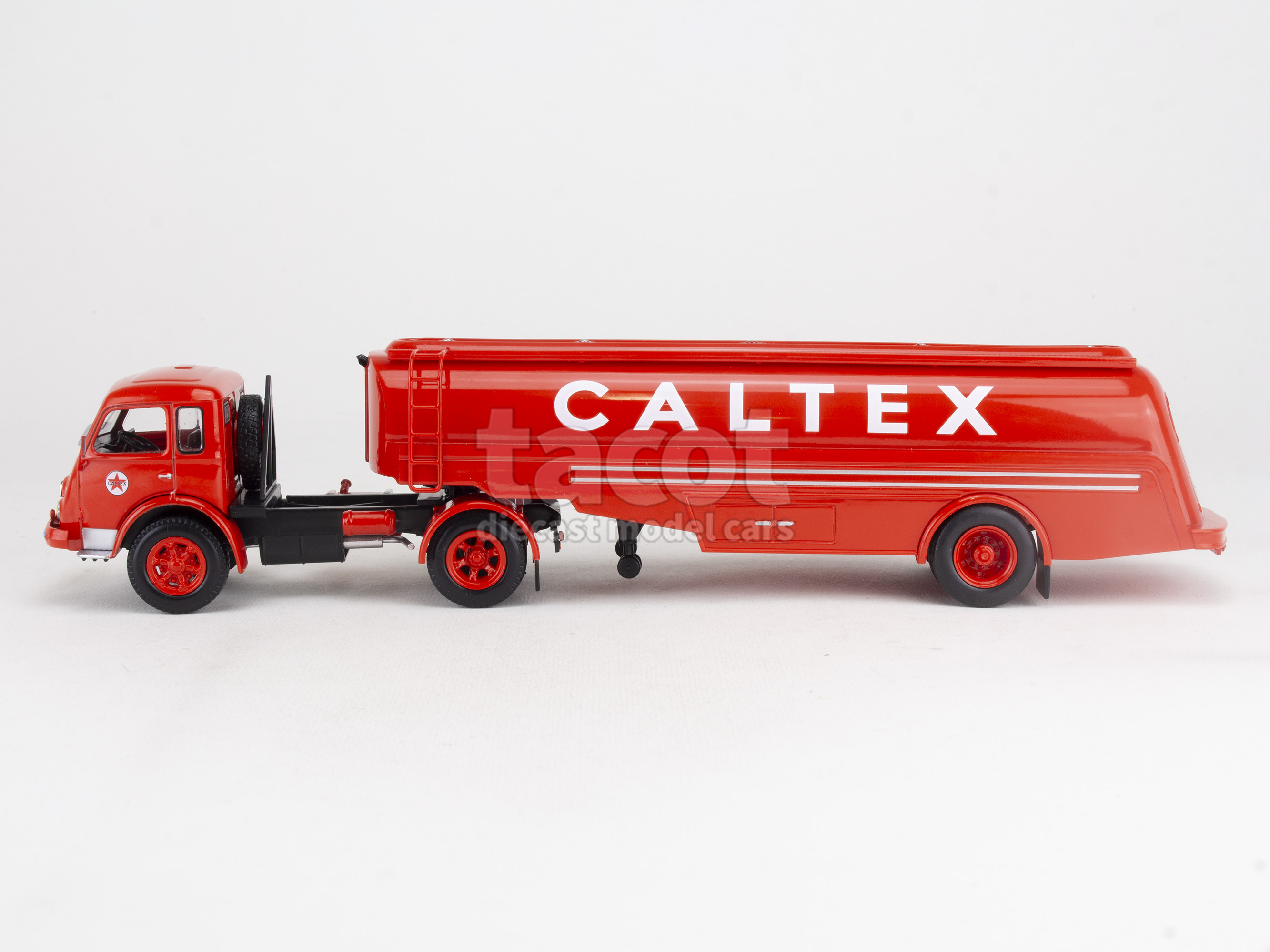 CIJ : CAMION SAVIEM JM240 avec semi citerne BP - sans boîte