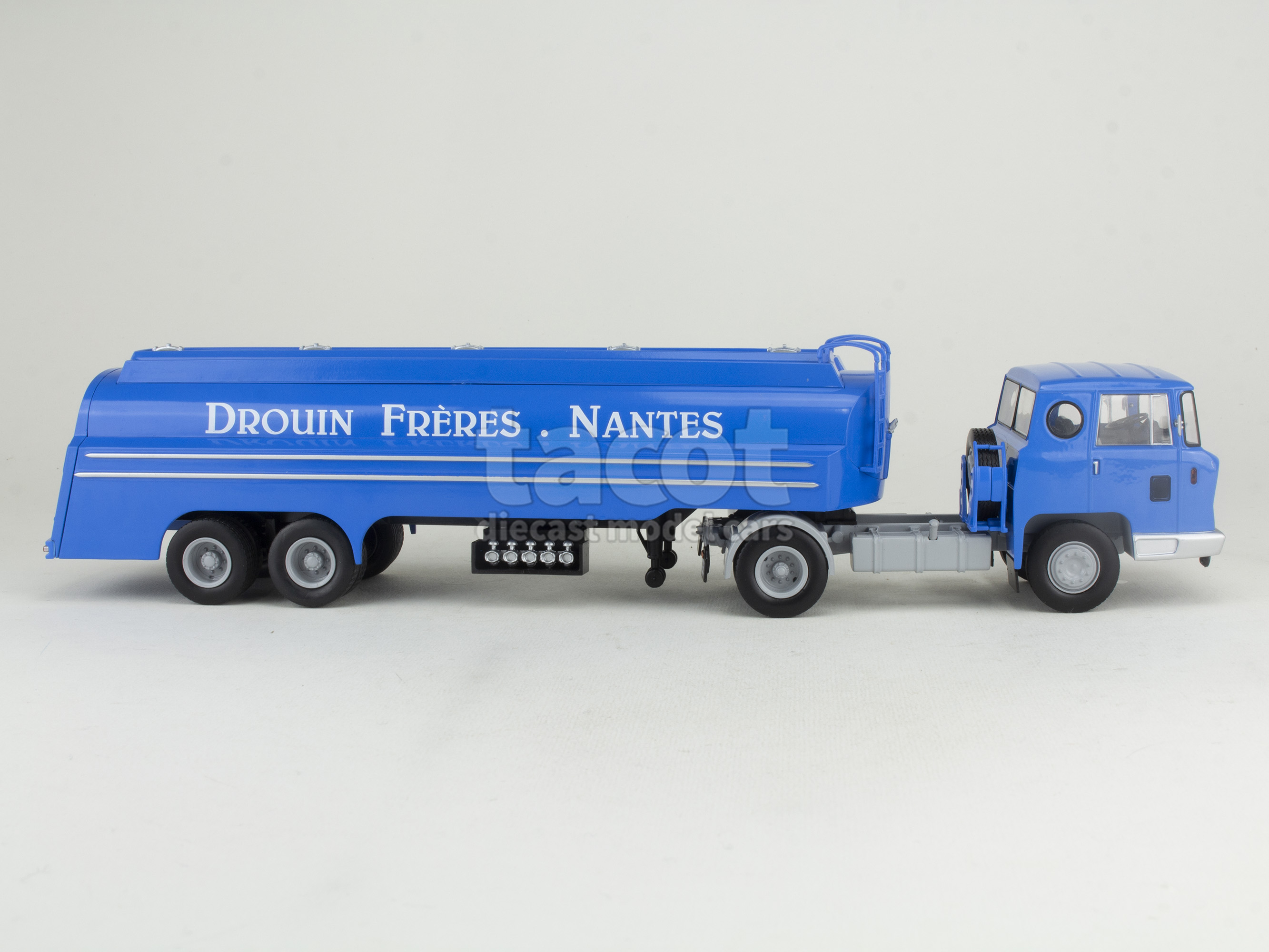 3673 Bernard TDA 180-35 Semi Citerne 1963