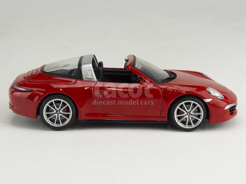 3799 Porsche 911/991 Targa 4 2014