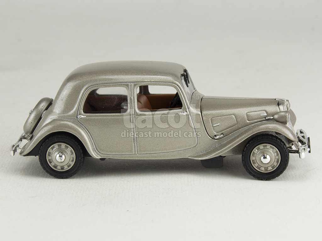 3854 Citroën Traction 11BL Danemark 1946
