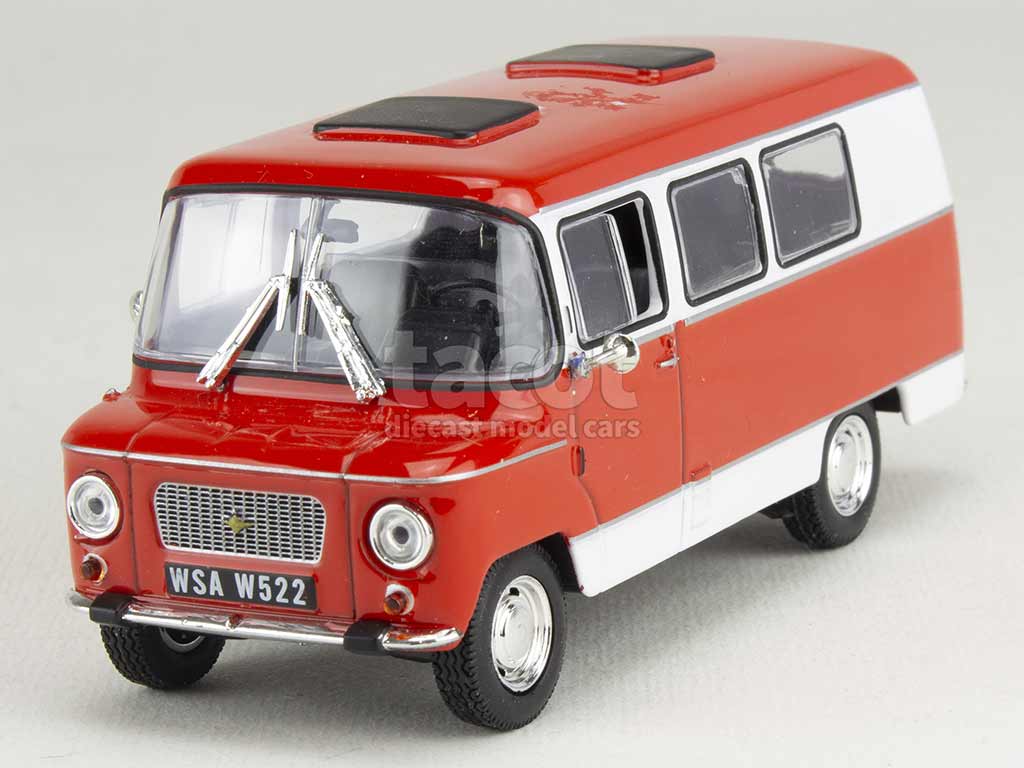 3909 Divers Nysa 521 Minibus