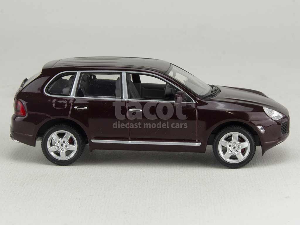 4022 Porsche Cayenne Turbo 2003