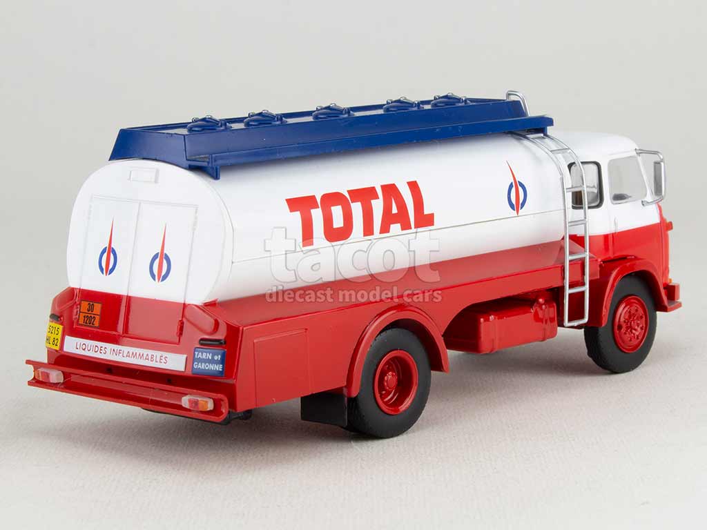 Camion Citerne AGNEOPASNO - Maquette 1:43 - Très Rare - Modèle Russe