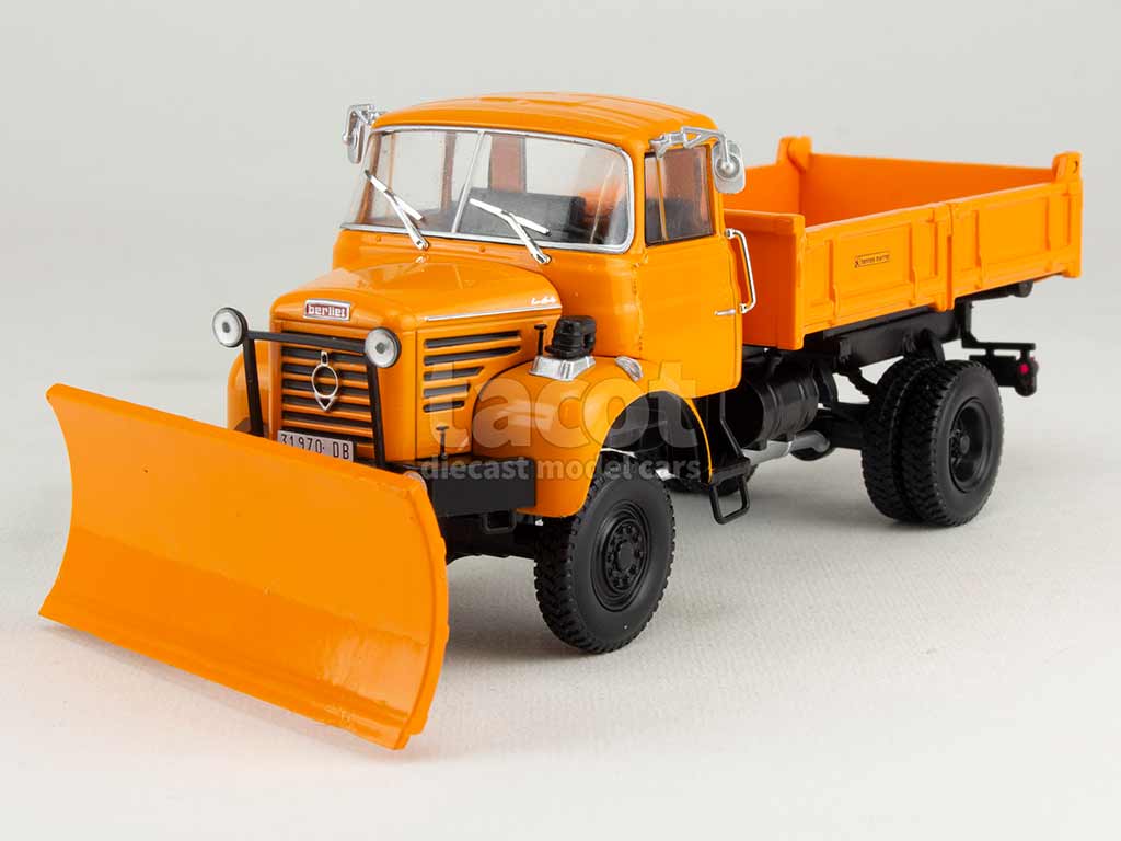 4143 Berliet L64 M3 4x4 Chasse Neige